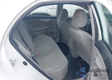 2013 Toyota Corolla L z USA, uszkodzony, nr VIN 5YFBU4EE4DP211464